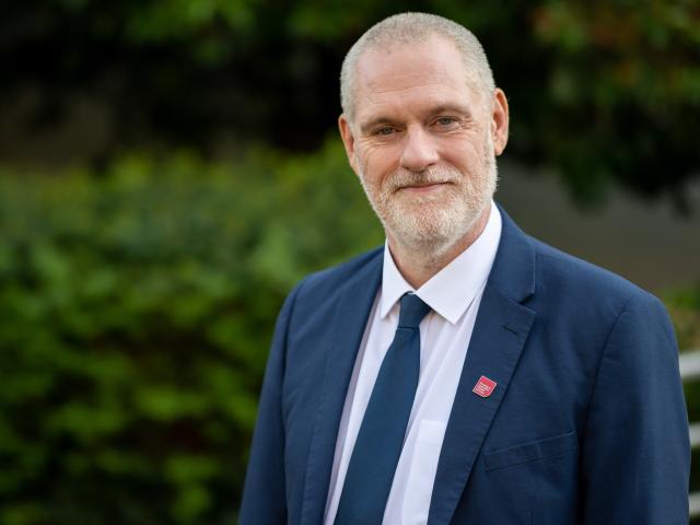 Dr. Ben Calvert