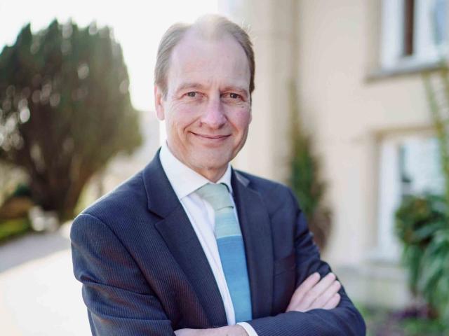 Prof Paul Boyle