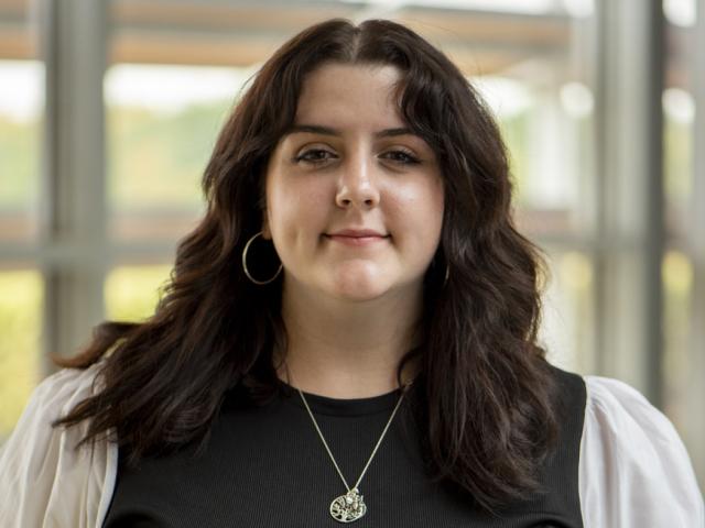 Photo of Rebecca Davies